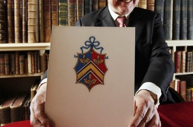 20 квітня 2011, 11:42 Переглядів:   У сім'ї Міддлтон з'явився фамільний герб