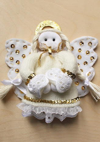 Можна зшити ось таку ляльку-ангела